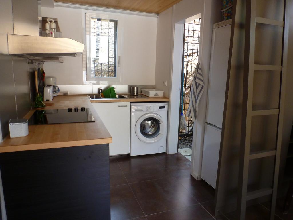 Apartment Rovellada Platja Colera Rom bilde