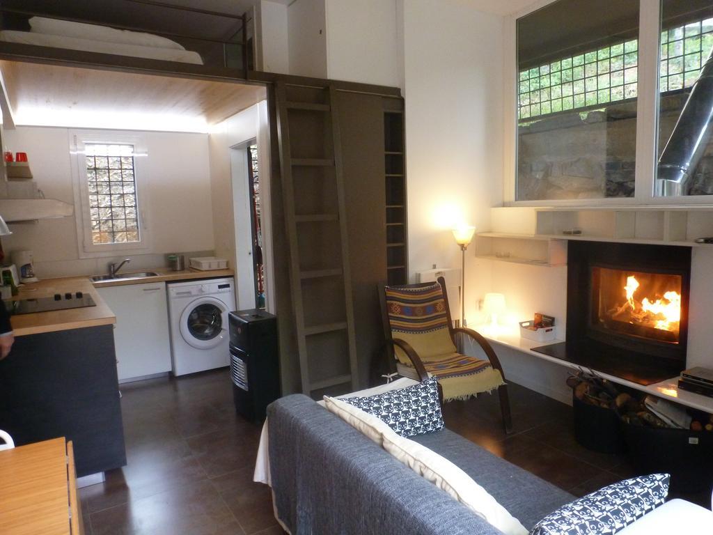 Apartment Rovellada Platja Colera Eksteriør bilde